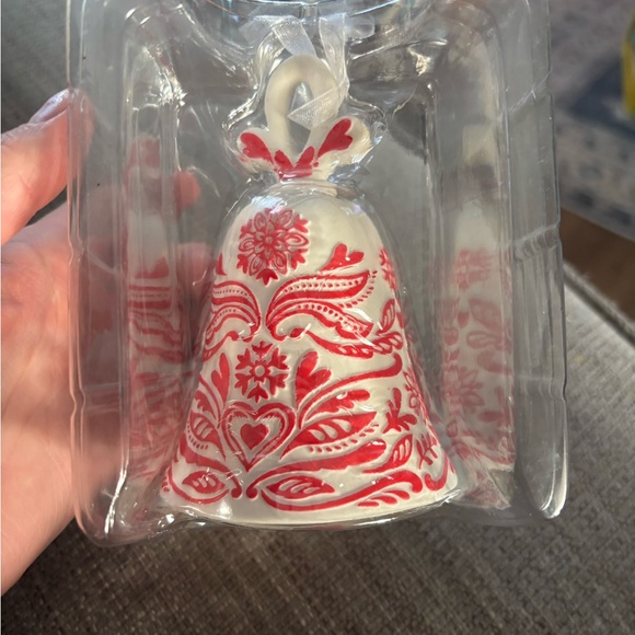 Hallmark Keepsake 2019 Our First Christmas Ornament - Picture 3 of 5